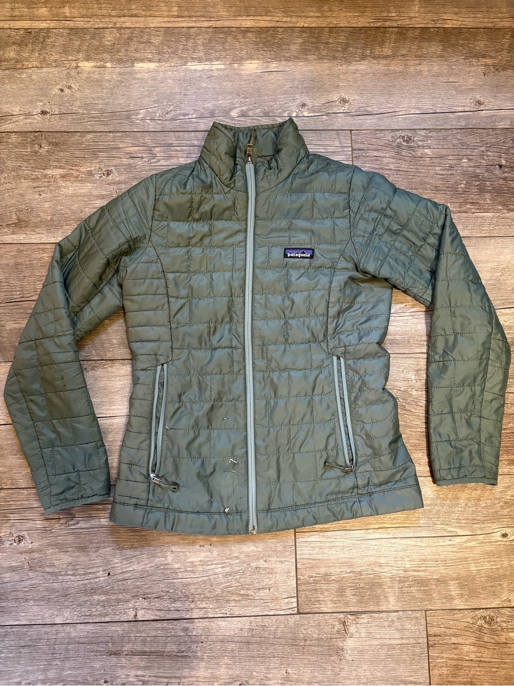 Patagonia Women's Green Lightweight Quilted Jacket